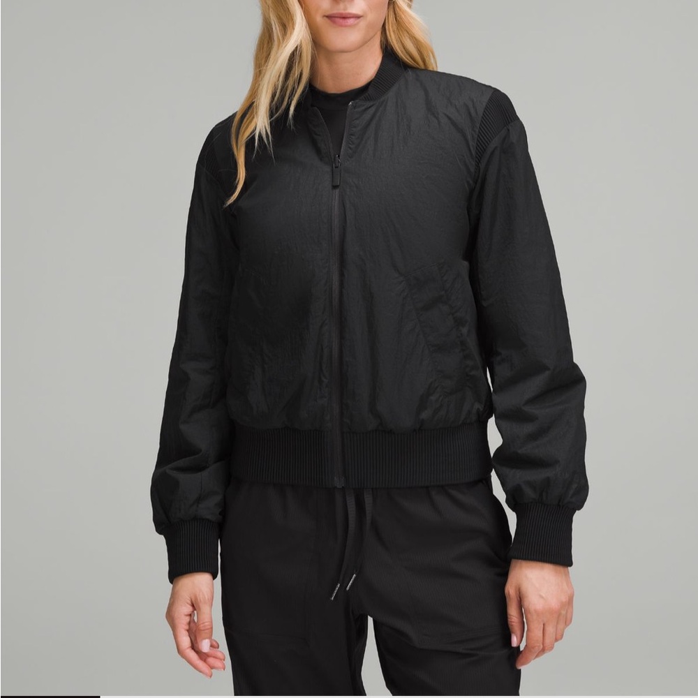 Lululemon reversible insulated Black Bomber Jacket